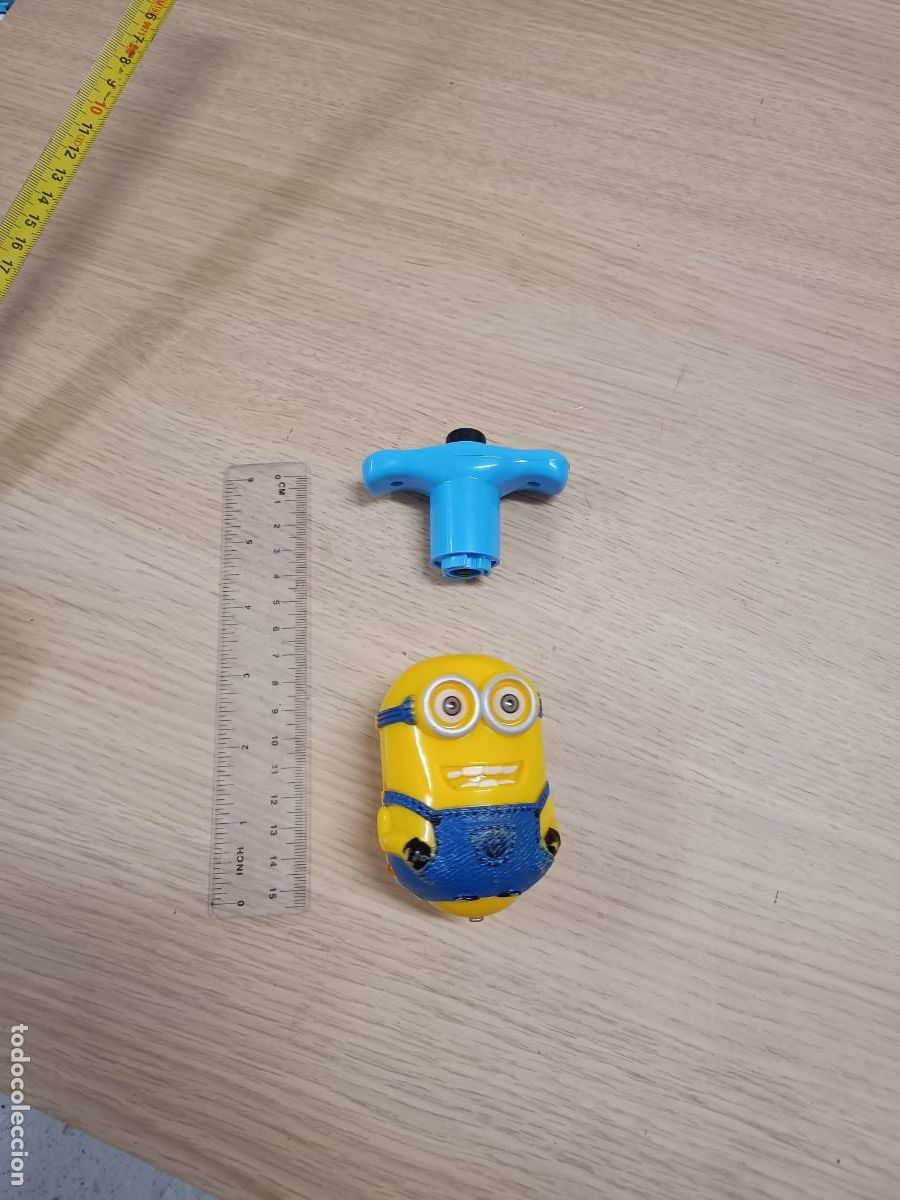 Juegos antiguos: Peonza de Minions - Foto 1