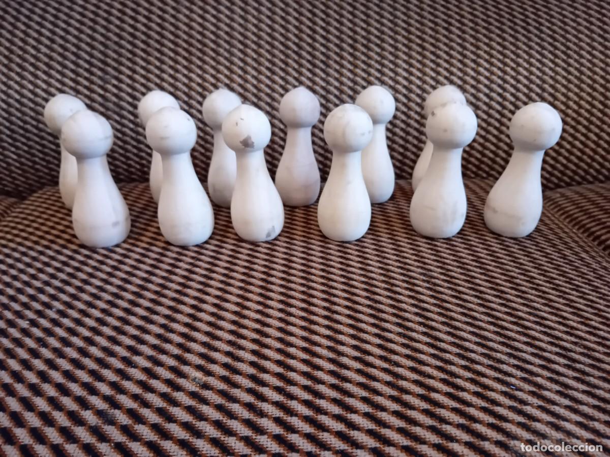 Juegos antiguos: 12 bolos de madera - Foto 1