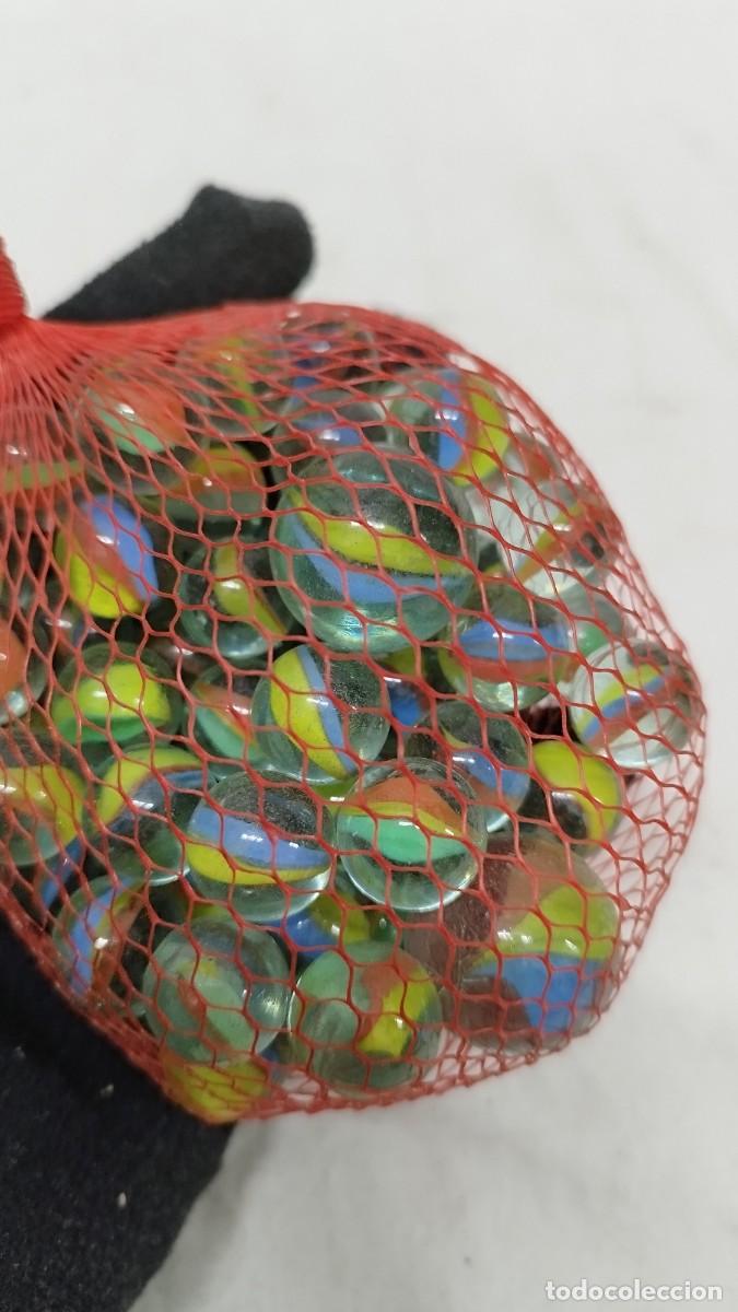 Juegos antiguos: Antigua bolsa,maya de canicas de cristal - Foto 2