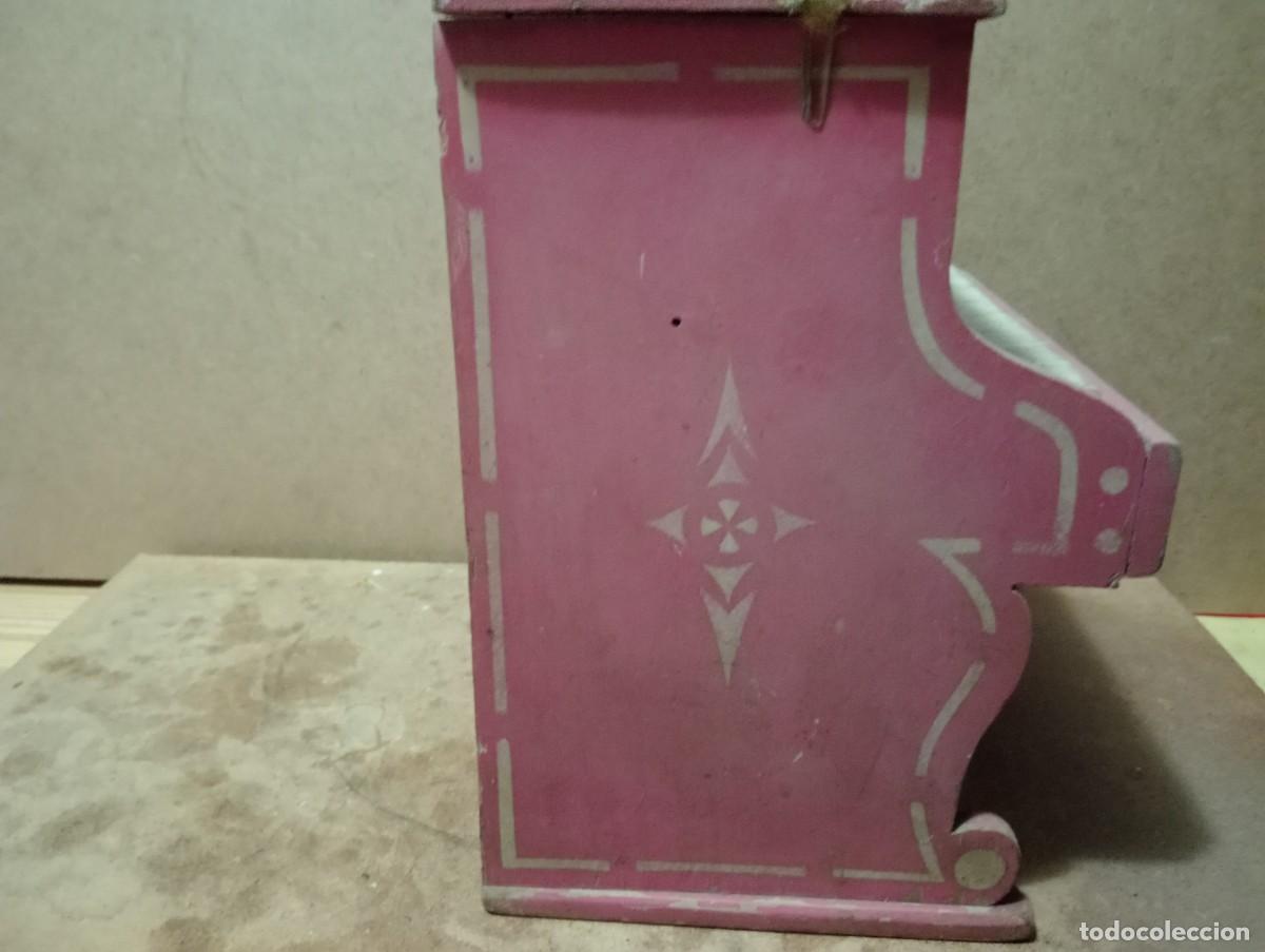 Juegos antiguos: Antiguo piano de juguete en madera - Foto 5