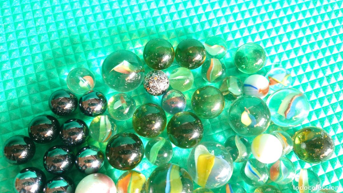 Juegos antiguos: LOTE CANICAS DE COLORES - Foto 2