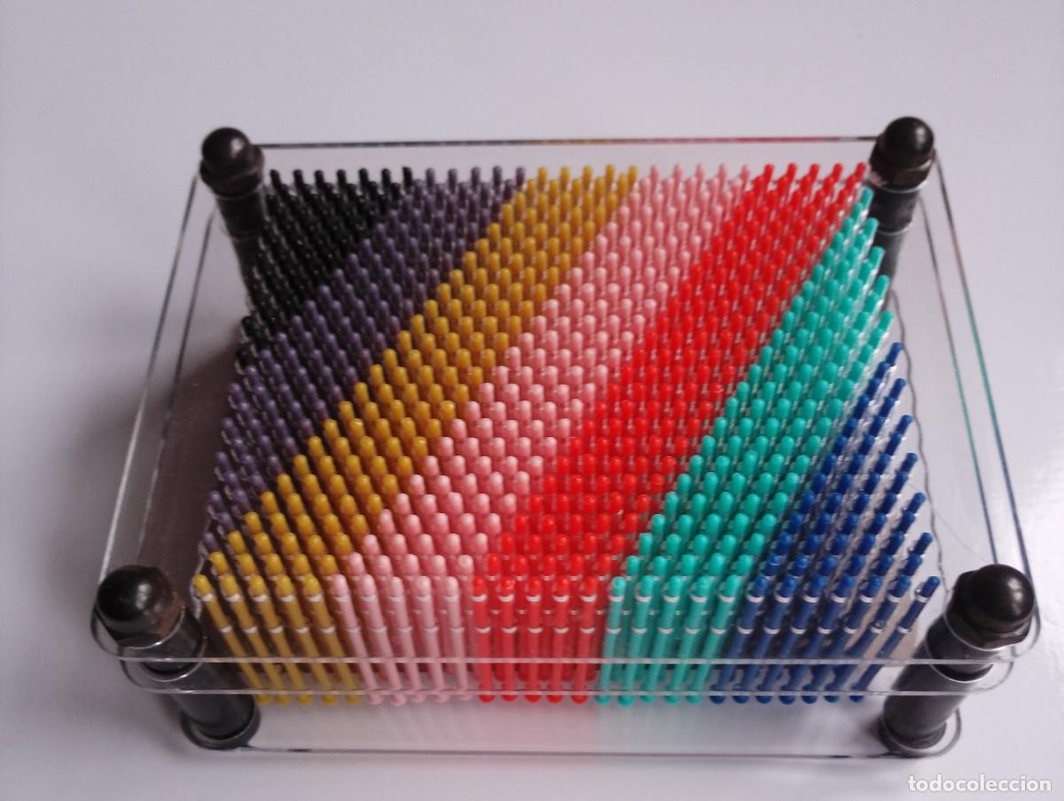 Juegos antiguos: PIN ART. CAJA DE CLAVOS 3D - Foto 1