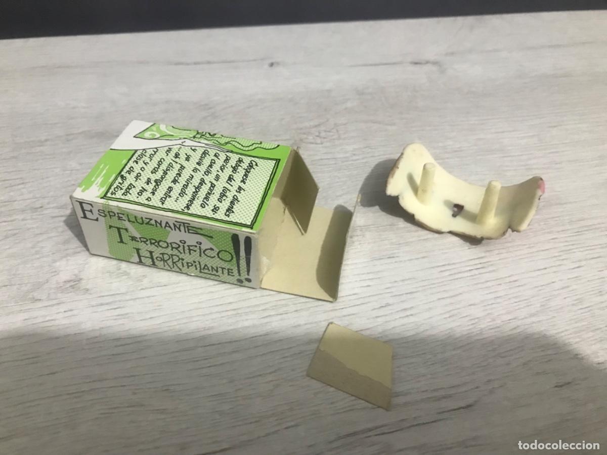 Juegos antiguos: Lote de art&iacute;culos de bromas - Foto 10