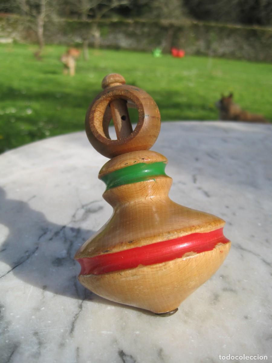 Juegos antiguos: PEONZA DE MADERA - TROMPO - Foto 3