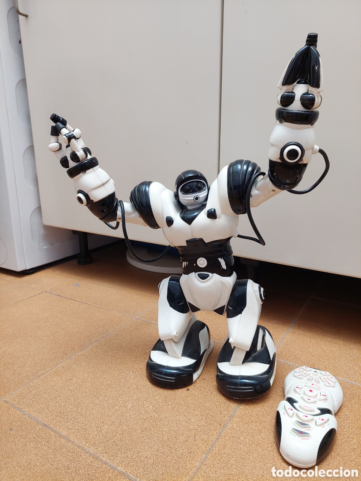Juegos antiguos: Juguete Roboactor WowWee - Foto 1