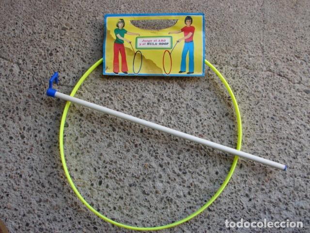 Juegos antiguos: ARO CON PALO DEL JUEGO HULA HOOP - Foto 1