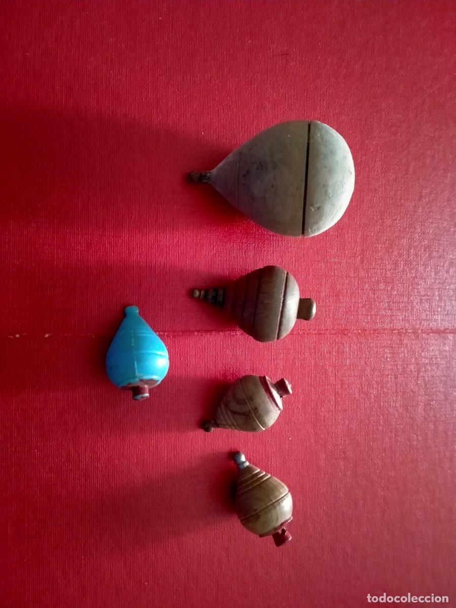 Juegos antiguos: trompos antiguos de madera - Foto 1