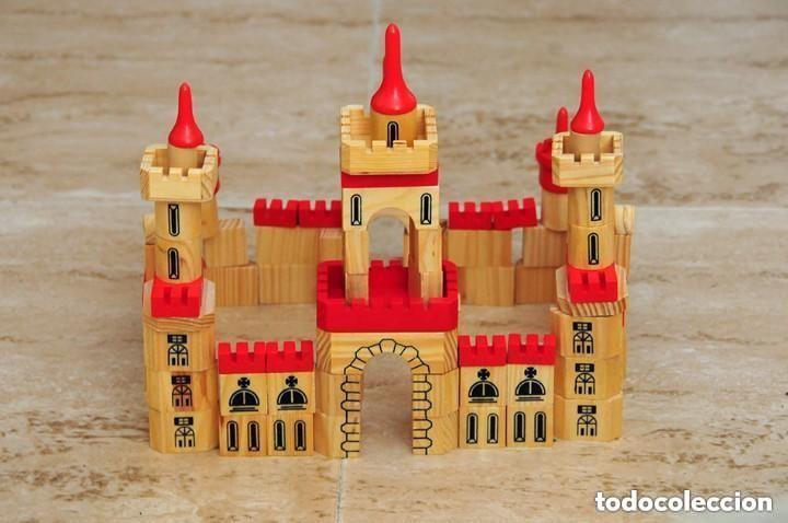 Juegos antiguos: Antiguo castillo para construccion de madera en piezas - Foto 2