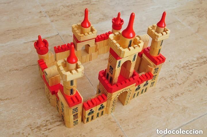 Juegos antiguos: Antiguo castillo para construccion de madera en piezas - Foto 4
