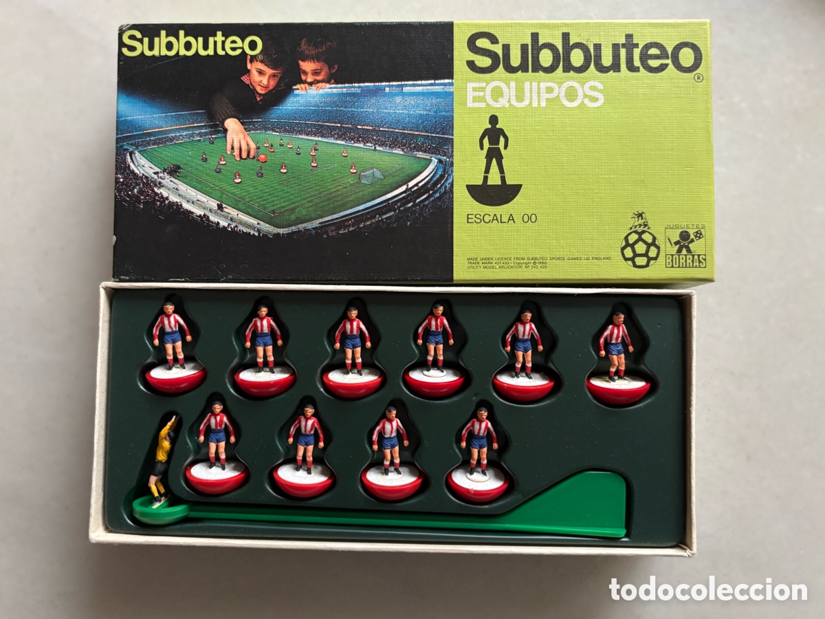 Juegos antiguos: Equipos Subbuteo de Borras Atl&eacute;tico Madrid. a&ntilde;os 80.Made in Spain