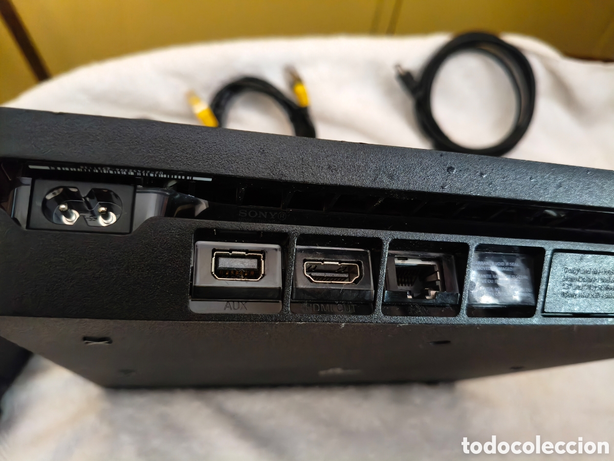 Juegos antiguos: Ps4 con cables mandos y varios juegos - Foto 2