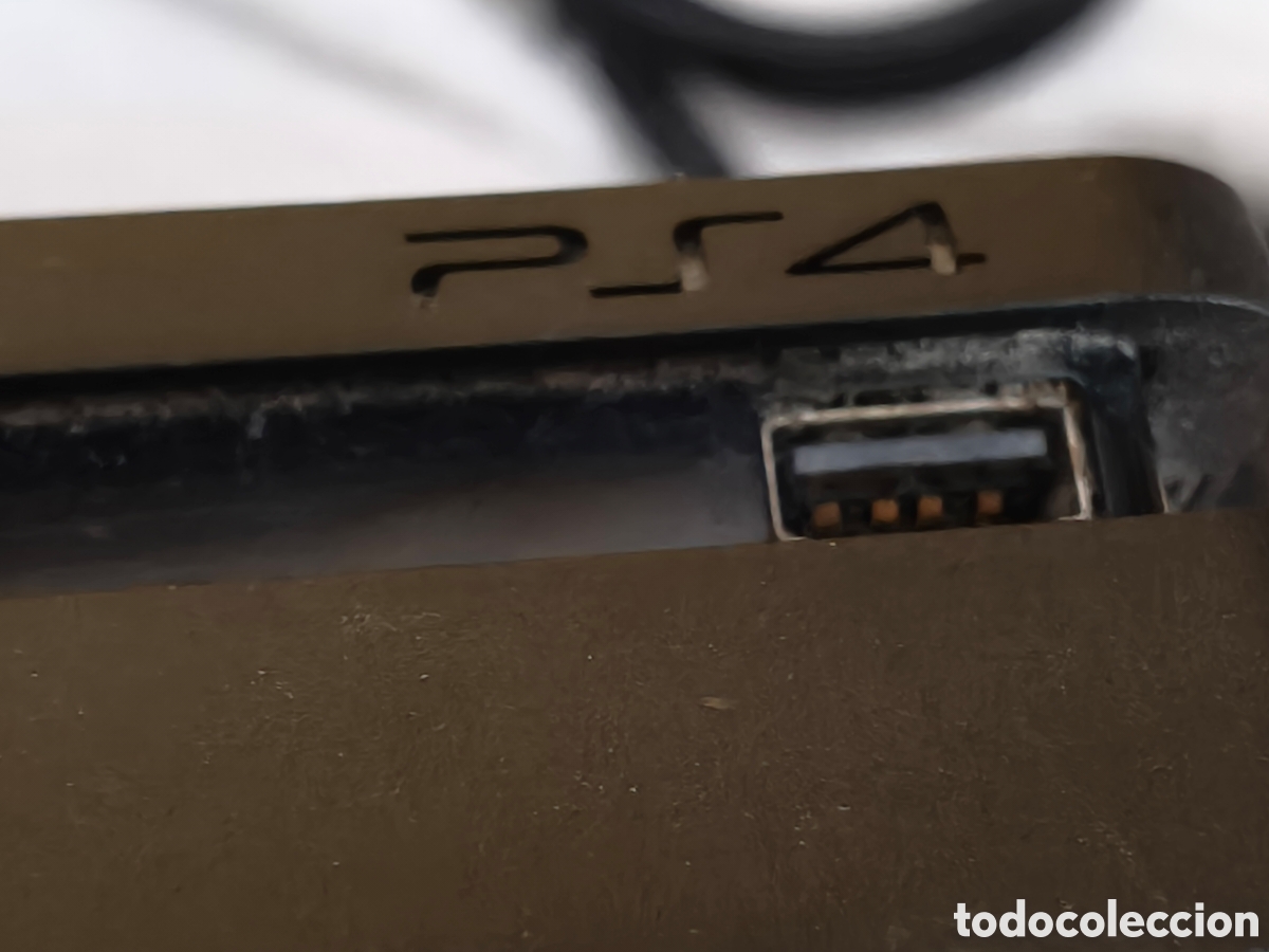 Juegos antiguos: Ps4 con cables mandos y varios juegos - Foto 3