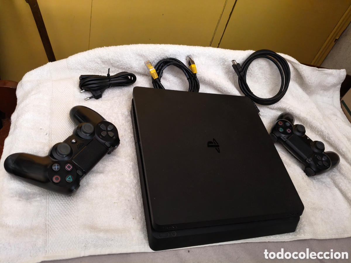 Juegos antiguos: Ps4 con cables mandos y varios juegos - Foto 4
