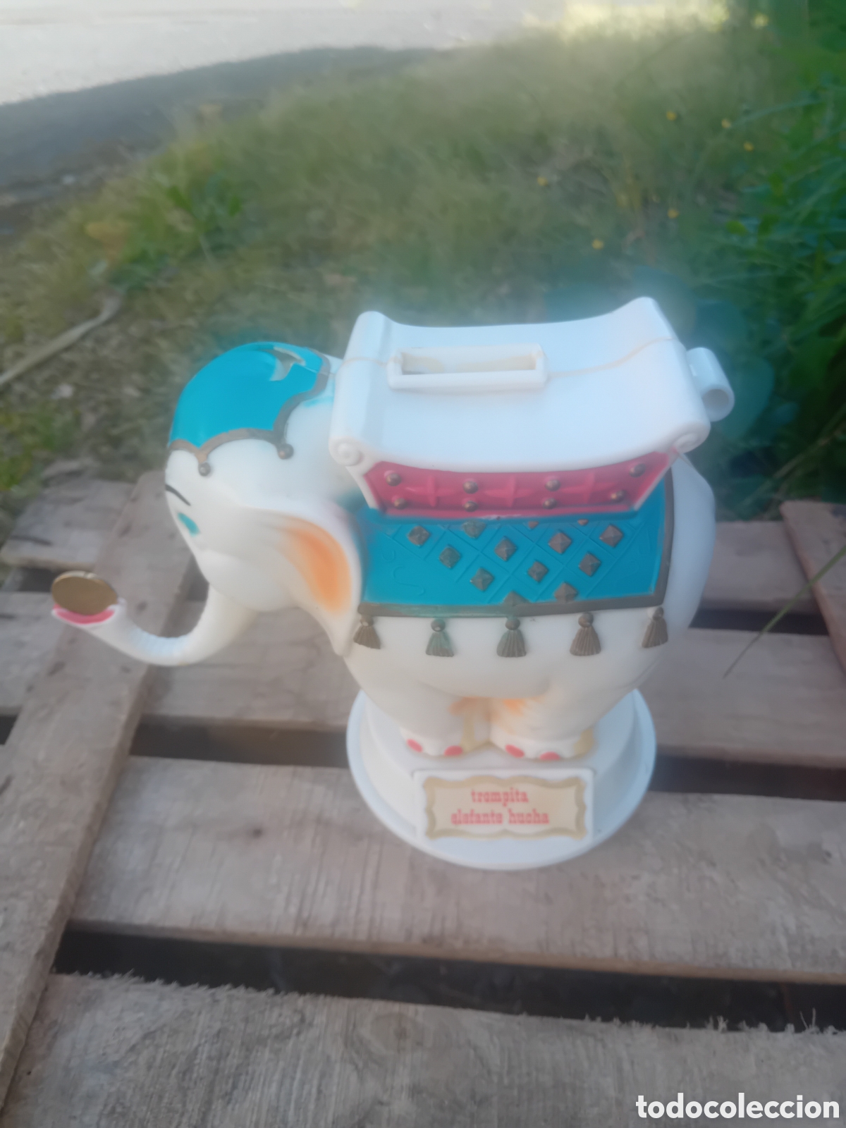 Juegos antiguos: Trompita, elefante hucha. - Foto 1
