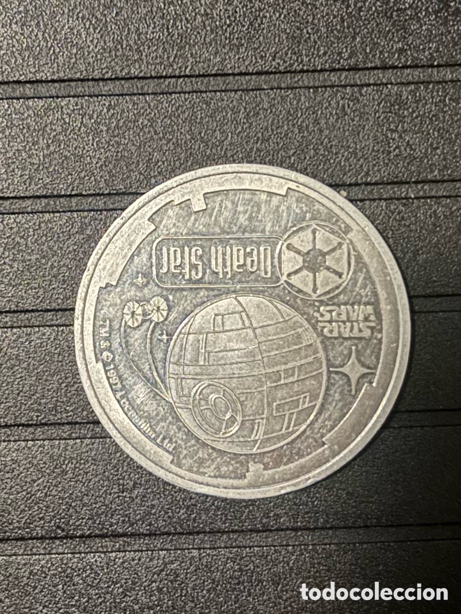 Juegos antiguos: Moneda Star wars 1997 death Star 1000 - Foto 2