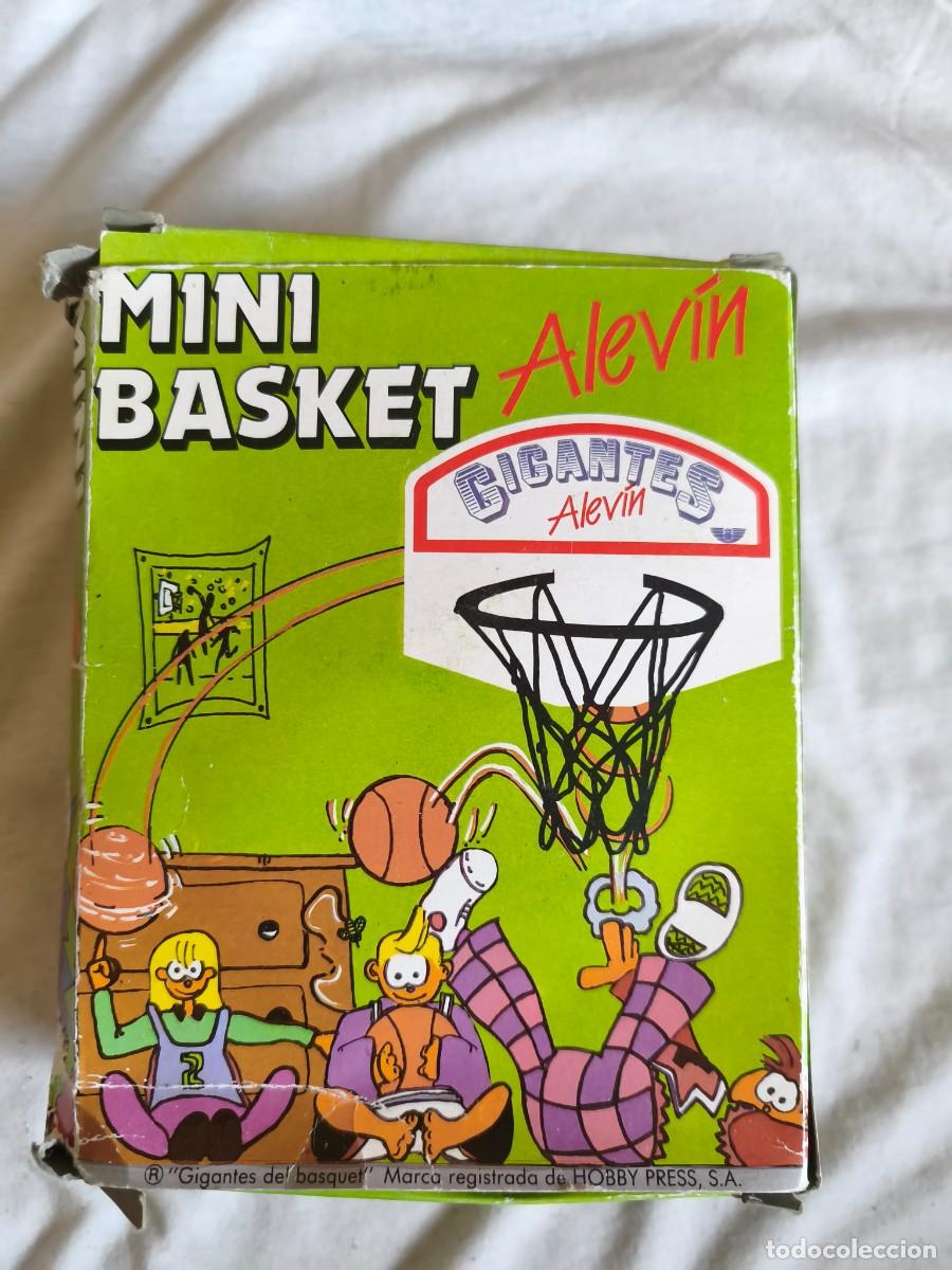 Juegos antiguos: Mini basket alevin nuevo sin abrir a&ntilde;o 80 pero un poco deteriorada la caja