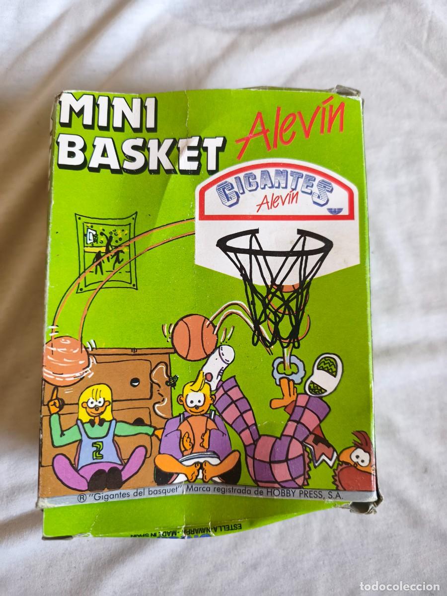 Juegos antiguos: Mini basket alevin nuevo sin abrir a&ntilde;o 80 pero un poco deteriorada la caja