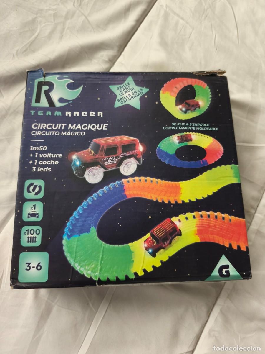 Juegos antiguos: Team Racer . Circuit Magique / Circuito M&aacute;gico . Brilla en la oscuridad. Caja original