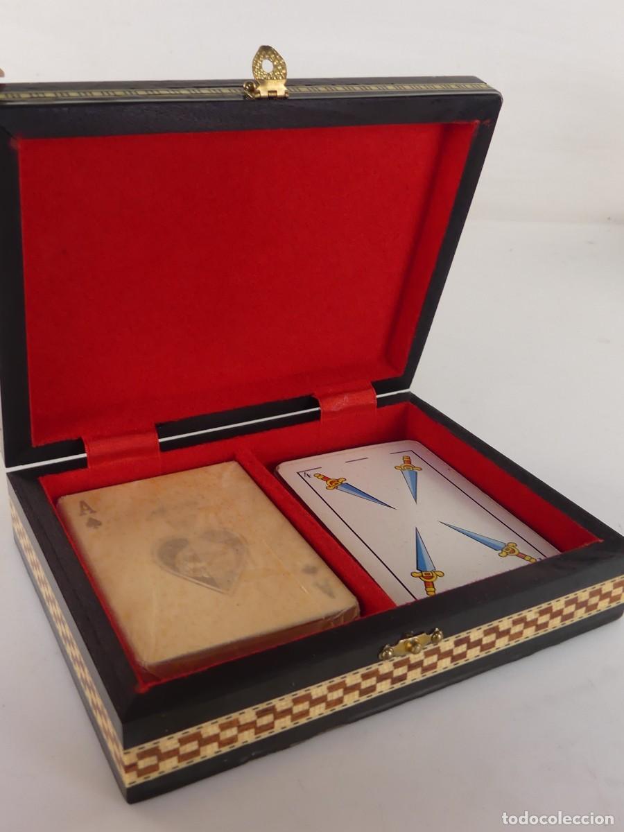 Jeux Anciens: CAJA DE MADERA TIPO GRANADINO CON 2 BARAJAS DE CARTAS