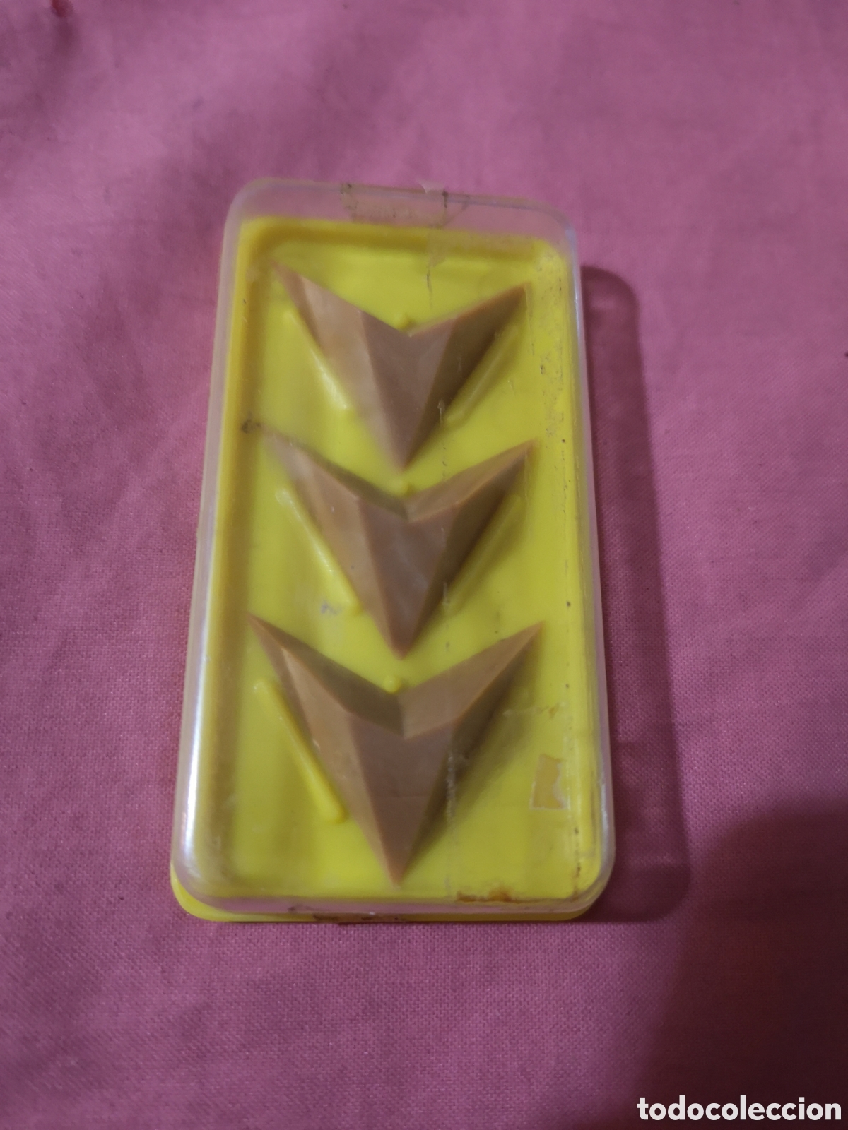 Juegos antiguos: VILPA. Pasatiempo PIR&Aacute;MIDE. 3 piezas=1 pir&aacute;mide. SIN ABRIR. A&ntilde;os 70.