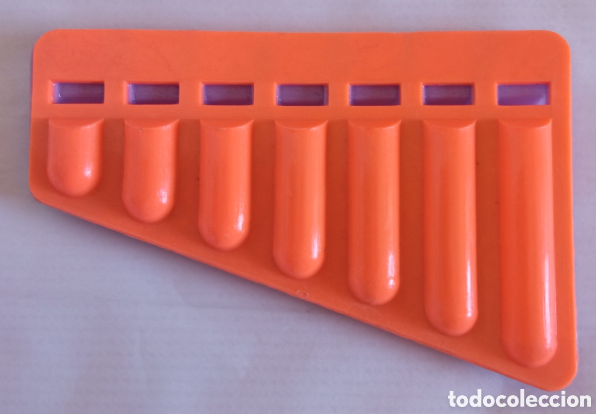 Juegos antiguos: FLAUTA SILBATO AFILADOR BICOLOR.EKO 70'S.NUEVO.