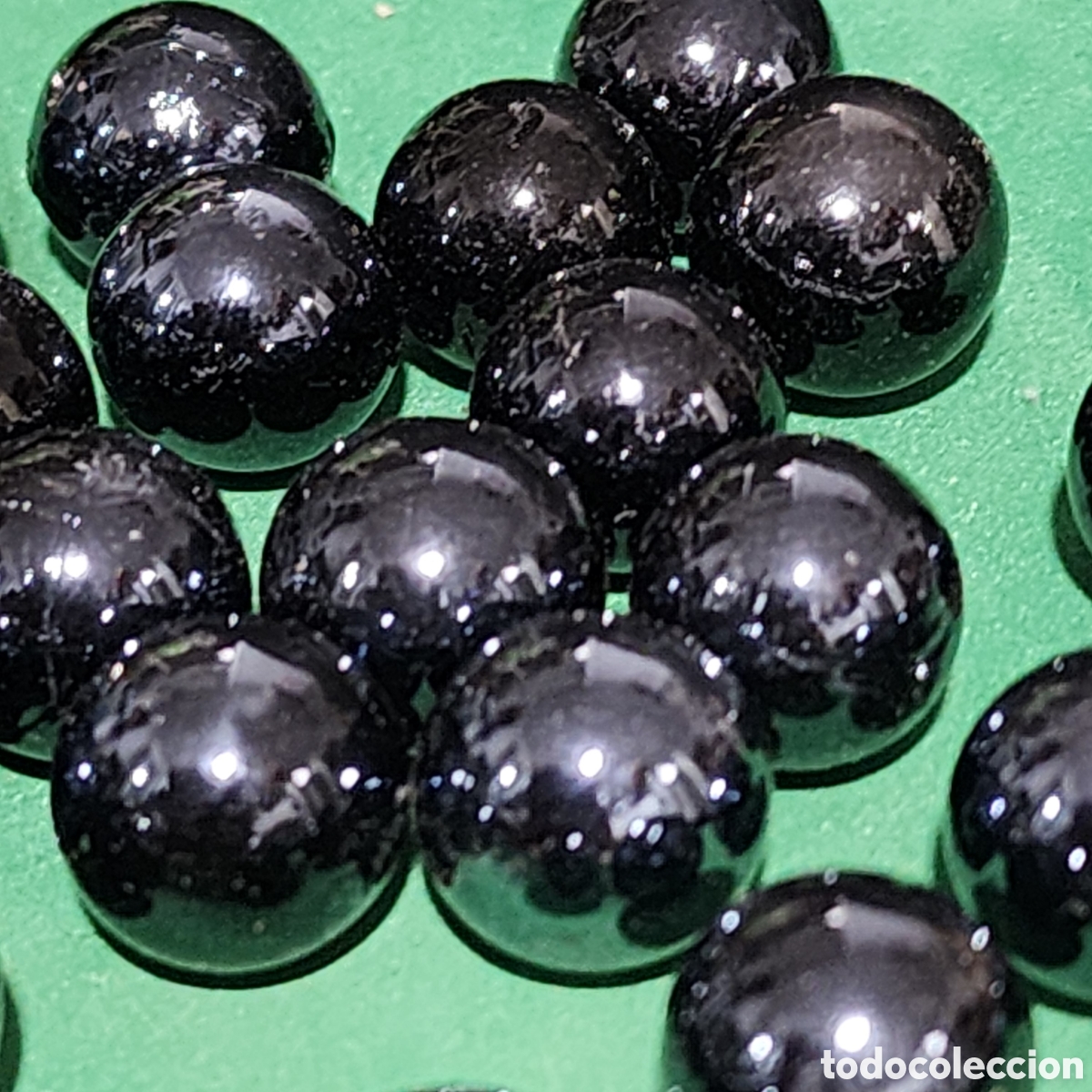 Juegos antiguos: ​Lote 22 Esferas Macizas 16mm Lluvia de Estrellas Negra / Mineral - Cristal Grid y Colecci&oacute;n