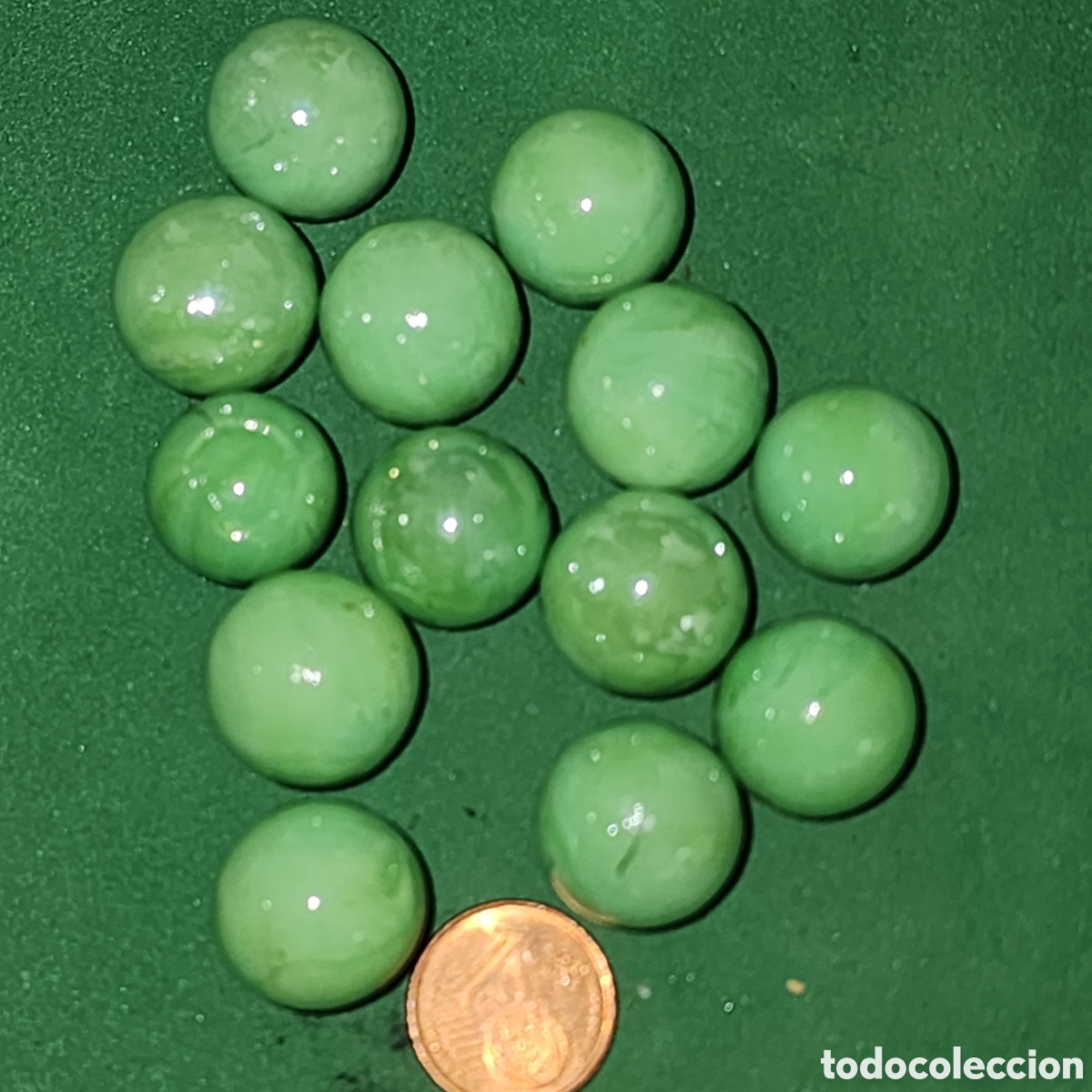 Juegos antiguos: Lote 13 Canicas Antiguas Verde Jade Slag Glass 16mm (5/8&rdquo;) &ndash; Vidrio Opaco Vintage