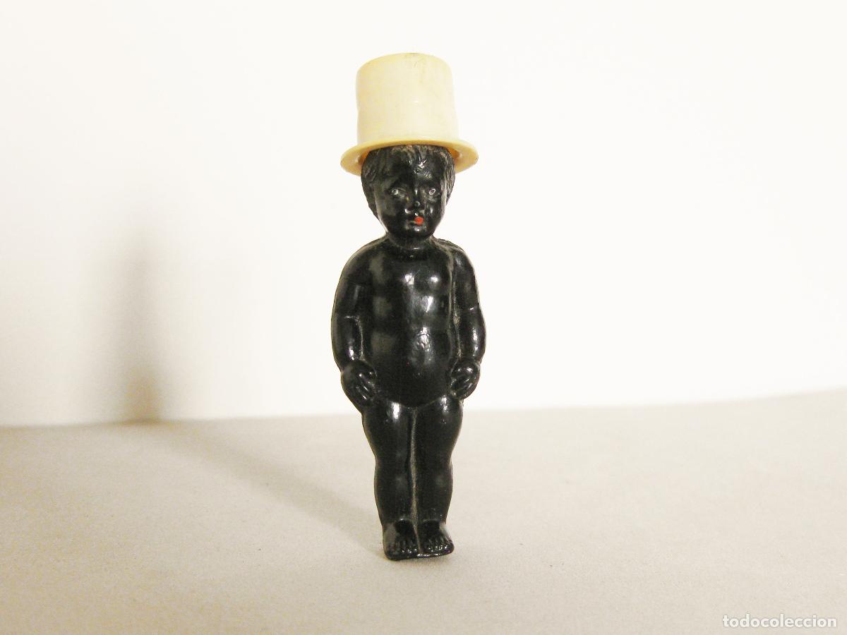 Juegos antiguos: ANTIGUA FIGURA O MU&Ntilde;ECO DE UN NI&Ntilde;O NEGRO DE CELULOIDE CON SOMBRERO.