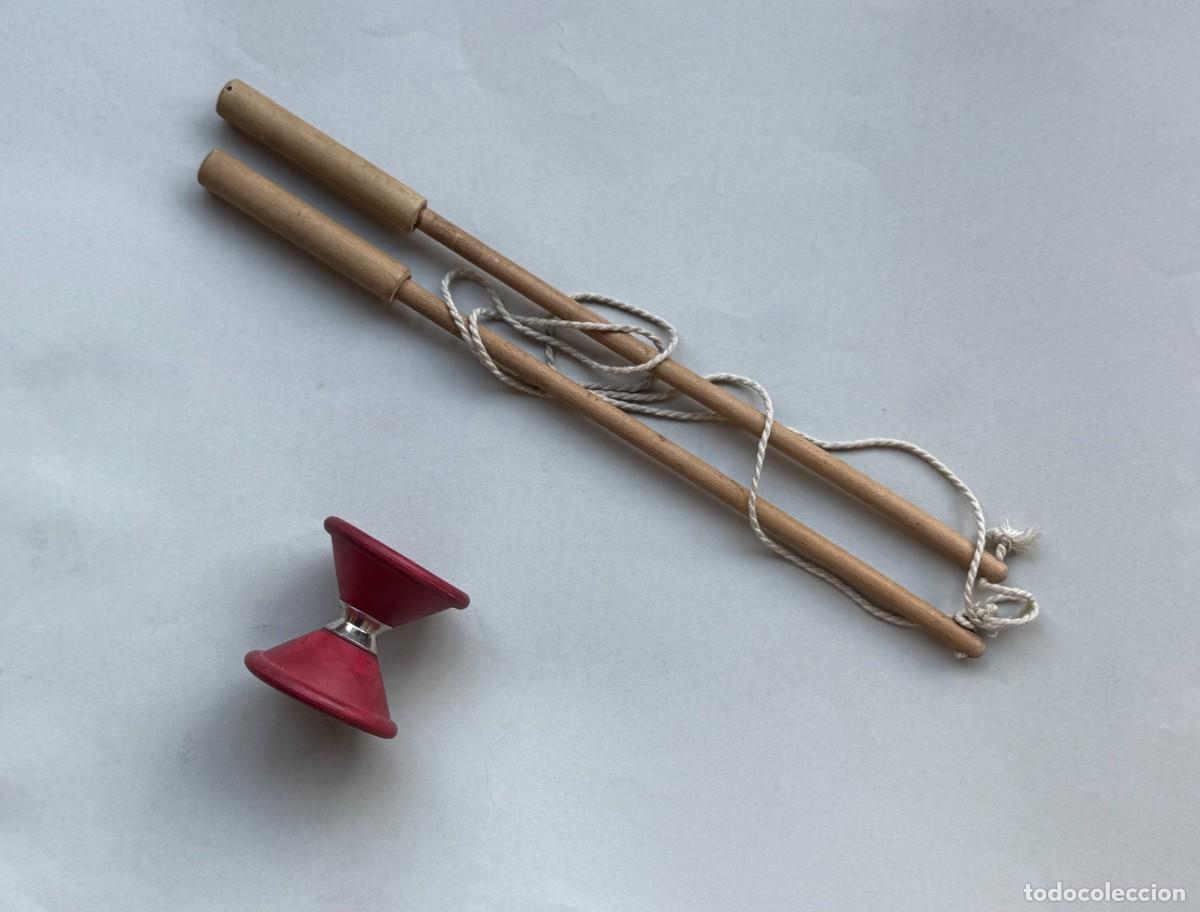 Juegos antiguos: Antiguo diabolo rojo - Foto 1