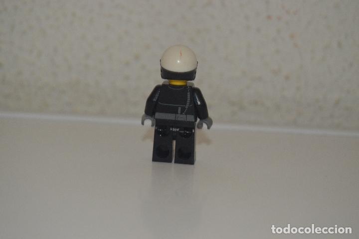 Juegos construcci&oacute;n - LEGO: Mu&ntilde;eco figura lego - Foto 2
