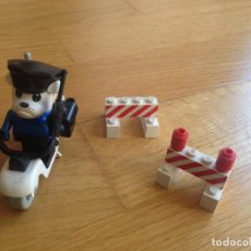 Juegos construcción - Lego: FABULAND \ LEGO 3794 \ POLICÍA Y MOTO \ 1985. Lote 71174725