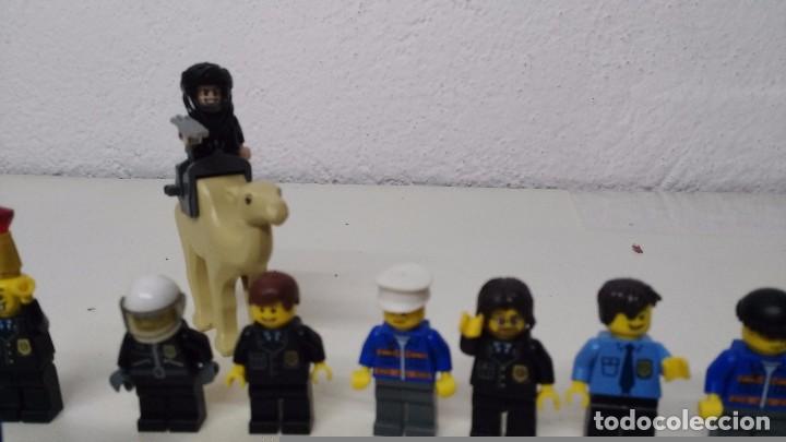 Juegos construcci&oacute;n - LEGO: lote de figuras de lego - Foto 5