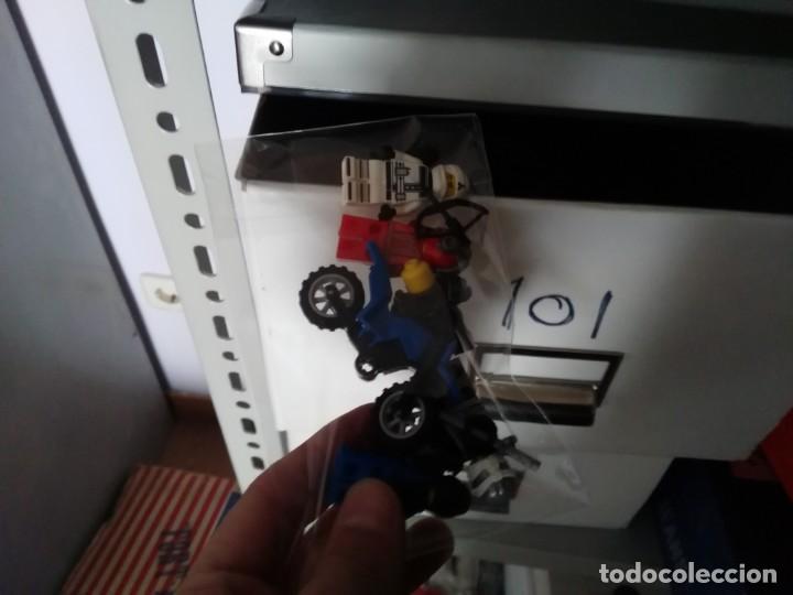 Juegos construcci&oacute;n - LEGO: lote de figuras lego - Foto 6
