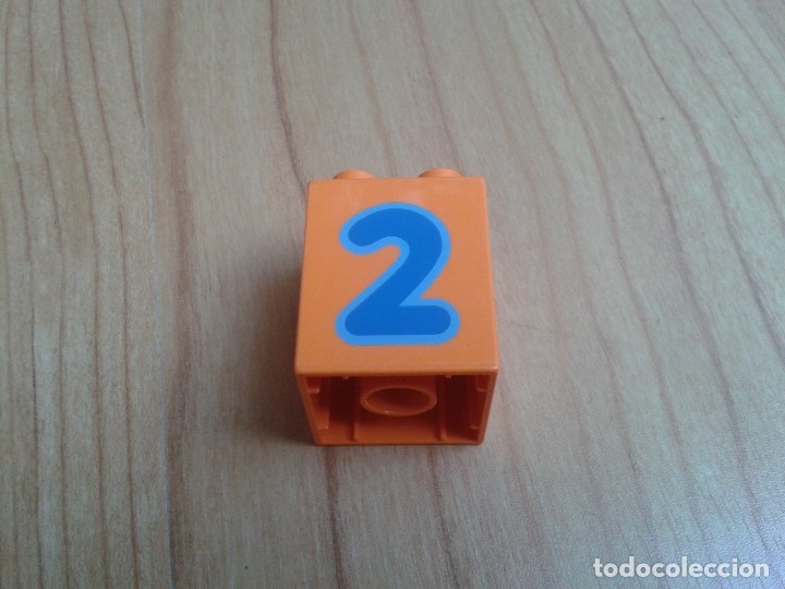 Juegos construcci&oacute;n - LEGO: Lego Duplo -- pieza componente -- n&ordm; 2 -- Rectangular -- Naranja -- Formas, colores, n&uacute;meros - Foto 1
