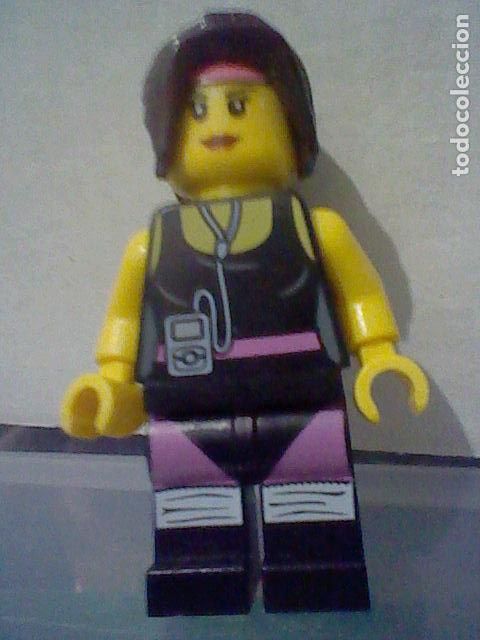 Spielzeug zum Bauen - LEGO: LEGO FIGURA FEMENINA COLETA MARCADA EN SUELA LEGO 4,3 CMS GIMNASIA CASCOS
