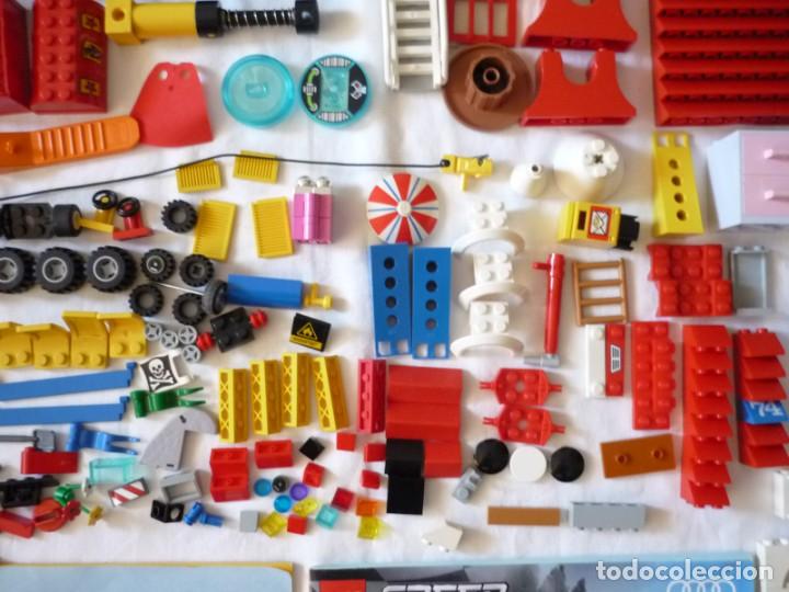 Juegos construcci&oacute;n - LEGO: Conjunto de piezas constructivas de Lego + figuras + manuales - Foto 11