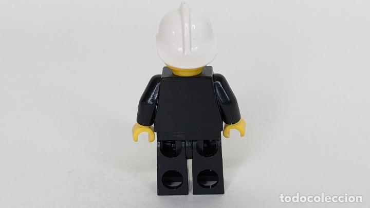 Juegos construcción - Lego: Firefighter White Helmet 1 7945 7906 4992 30001 – Lego City Lego Minifigure – CTY0043 - Foto 3 - 312376578