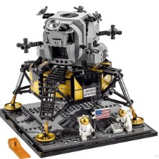 Juegos construcción - Lego: LEGO NASA APOLLO 11 LUNAR LAUNDER 10266 INCOMPLETO.. Lote 378503499