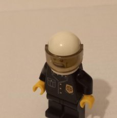 Juegos construcción - Lego: FIGURA LEGO POLICIA. Lote 389030569