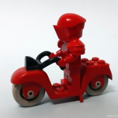 Juegos construcción - Lego: FIGURA LEGO - MOTORISTA