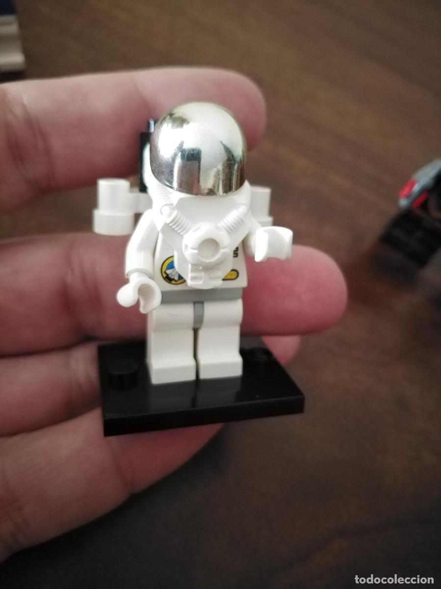 Juegos construcci&oacute;n - LEGO: 5 figuras lego. - Foto 5