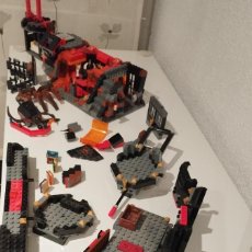 Juegos construcción - Lego: LEGO NEXO KNIGHTS UN TROZO DE LA CONSTRUCCIÓN Y PIEZAS SUELTAS