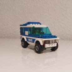Juegos construcción - Lego: COCHE DE POLICÍA LEGO.CON MUÑECO DENTRO