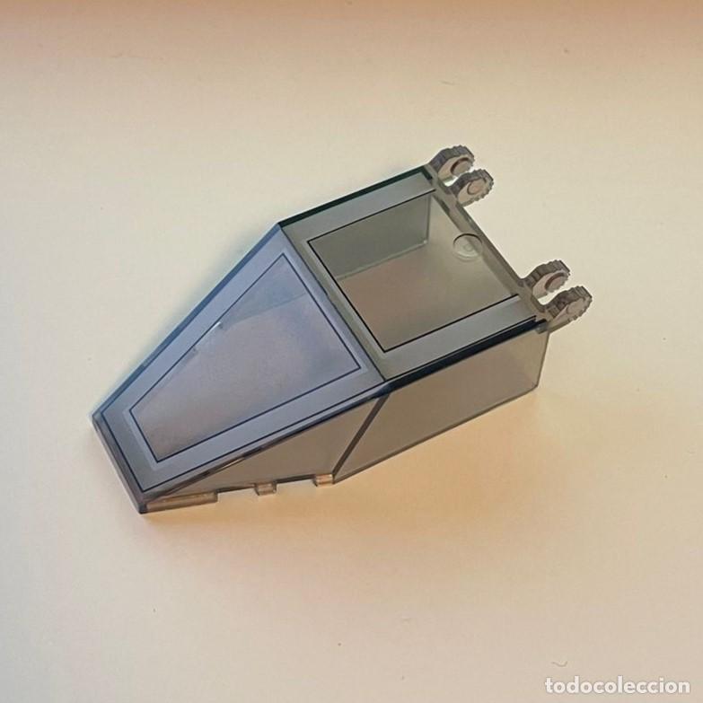Jeux construction - LEGO: LEGO Ref 30372 Set Darkseid Invasion Windscreen 7 x 4 x 1 2/3 with Locking Dual 2 Fingers, 9 Teeth