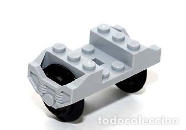 Construction games - LEGO: LEGO Ref 2878 Train Wheel RC, Holder with 2 Black Train Wheel RC Train and Chrome Silver Train Wheel