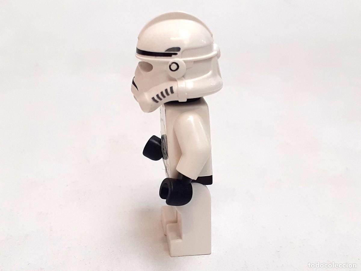 Juegos construcci&oacute;n - LEGO: Figura clone Trooper Ep. 3 - Foto 3