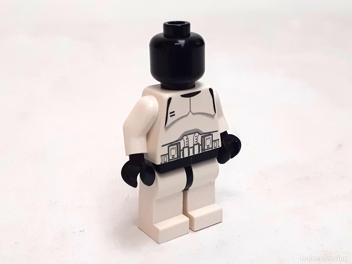 Juegos construcci&oacute;n - LEGO: Figura clone Trooper Ep. 3 sin casco - Foto 3