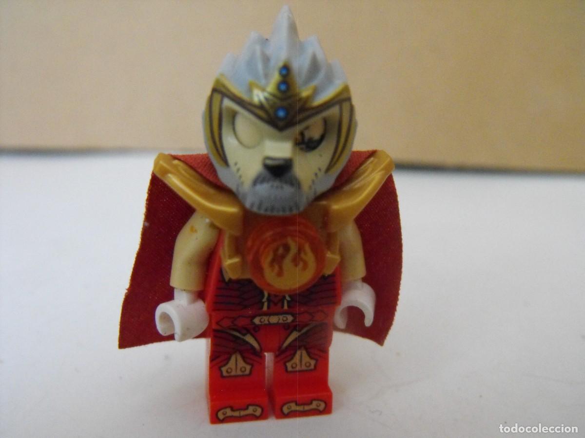 Juegos construcci&oacute;n - LEGO: LEGO. Figura con capa. - Foto 1
