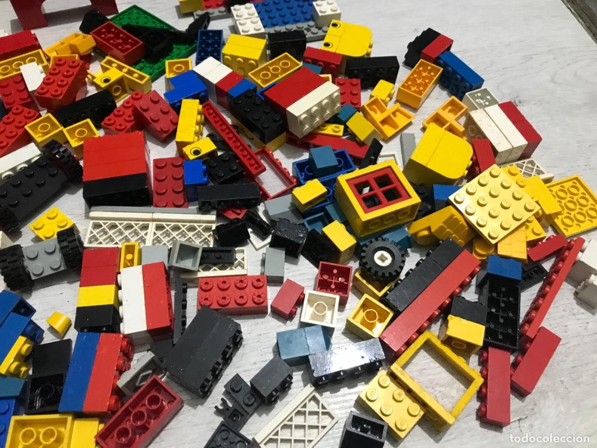 Juegos construcci&oacute;n - LEGO: Antiguo cubo Lego basic con piezas - Foto 8