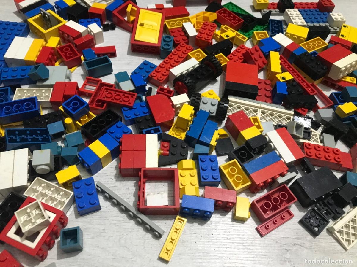 Juegos construcci&oacute;n - LEGO: Antiguo cubo Lego basic con piezas - Foto 10